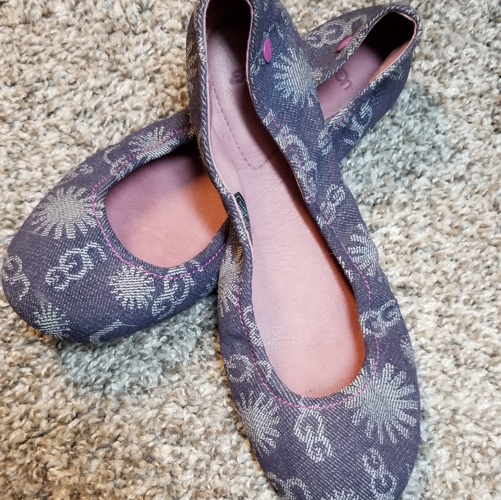 Ugg flats